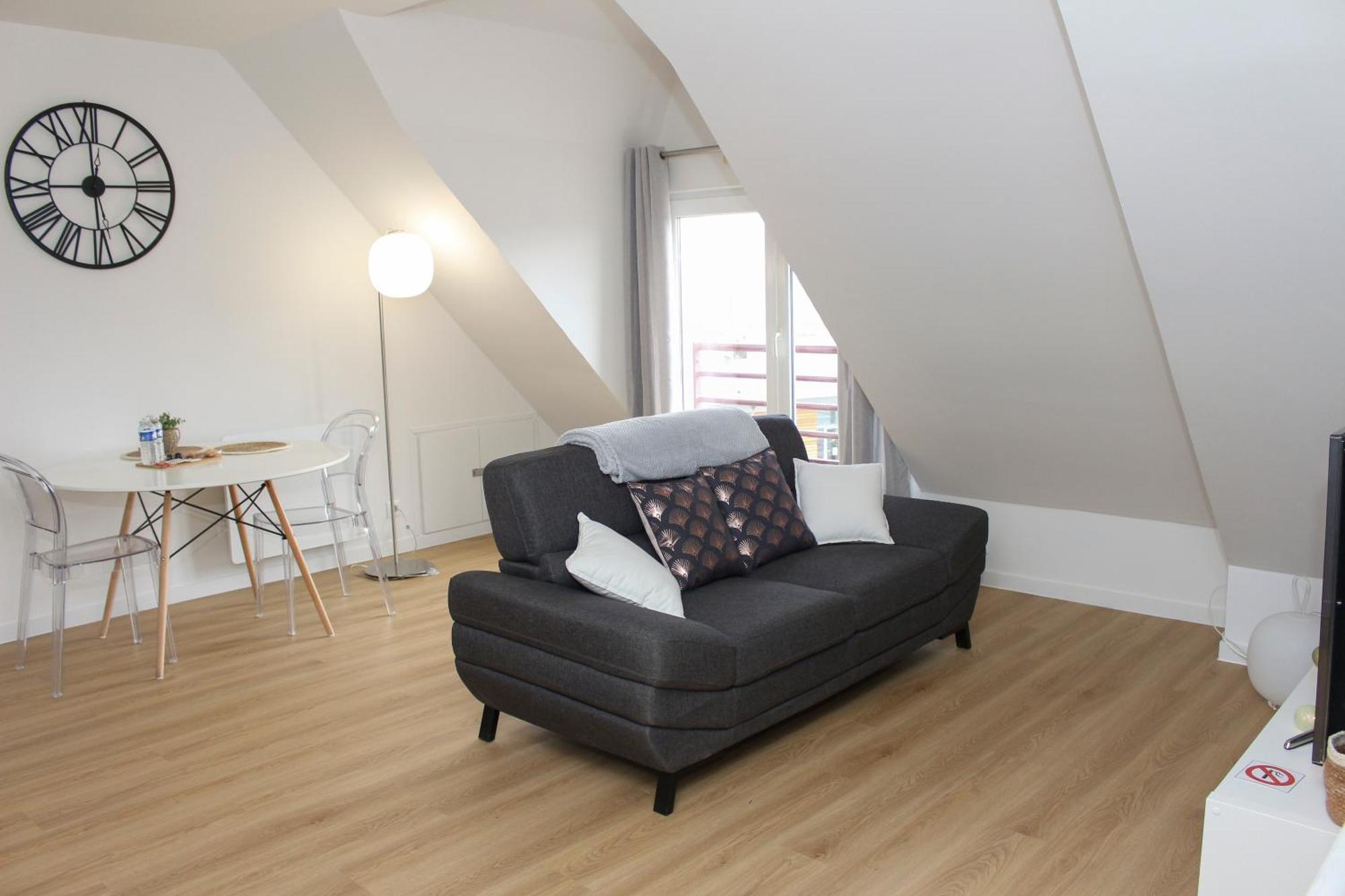 Appartement Entier *Au Pied De La Gare* Juvisy-sur-Orge Bagian luar foto